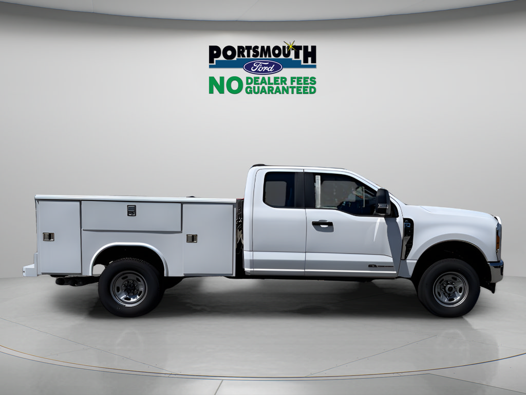New 2025 Ford F250 XL w/ XL Chrome Package AWD/4WD image 6