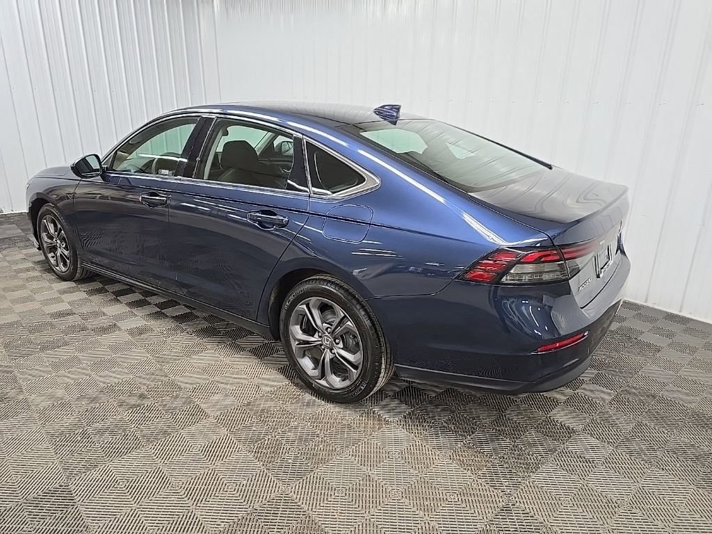 Used 2023 Honda Accord EX image 9