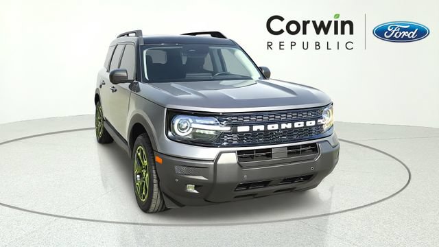 Certified 2025 Ford Bronco Sport Outer Banks w/ Outer Banks Tech Package+ AWD/4WD image 2