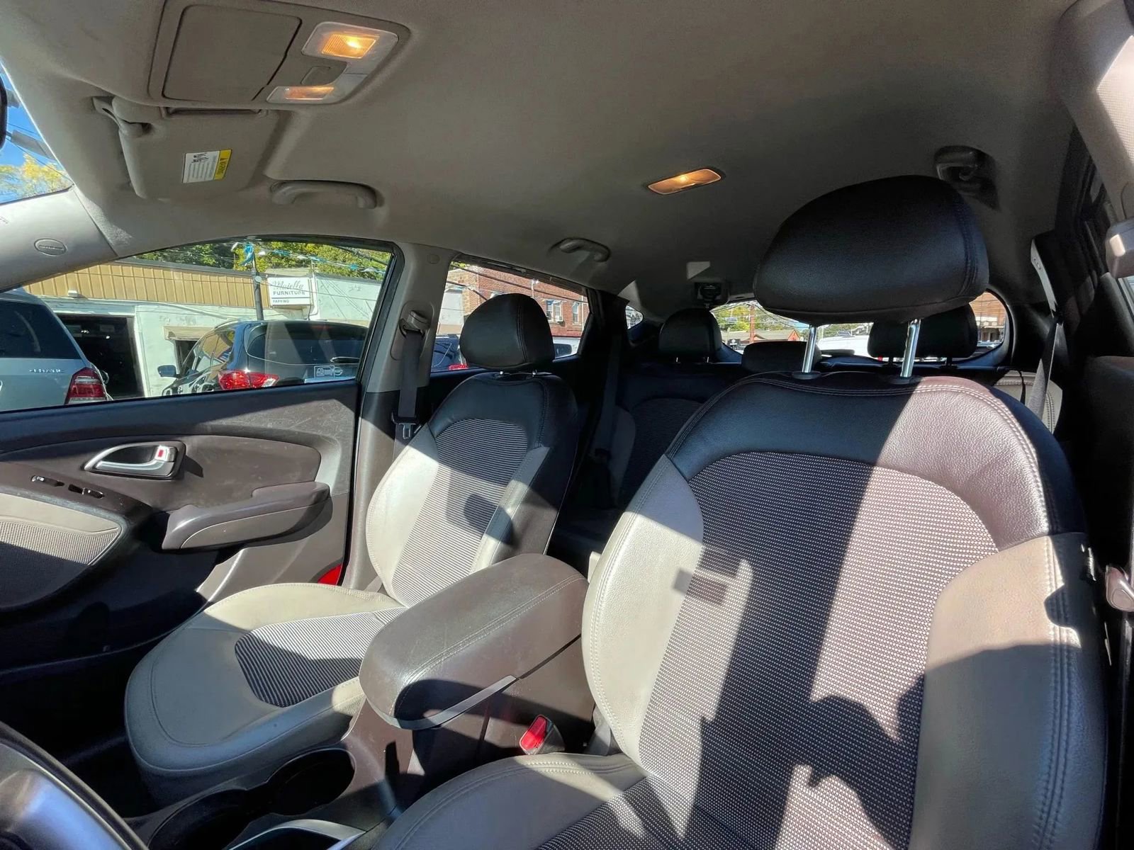 Used 2013 Hyundai Tucson GLS image 27