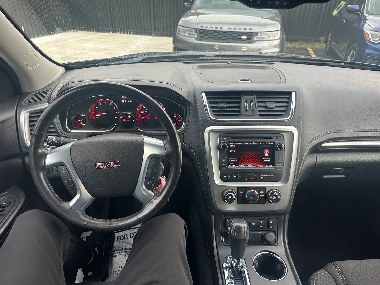 Used 2015 GMC Acadia SLE image 11