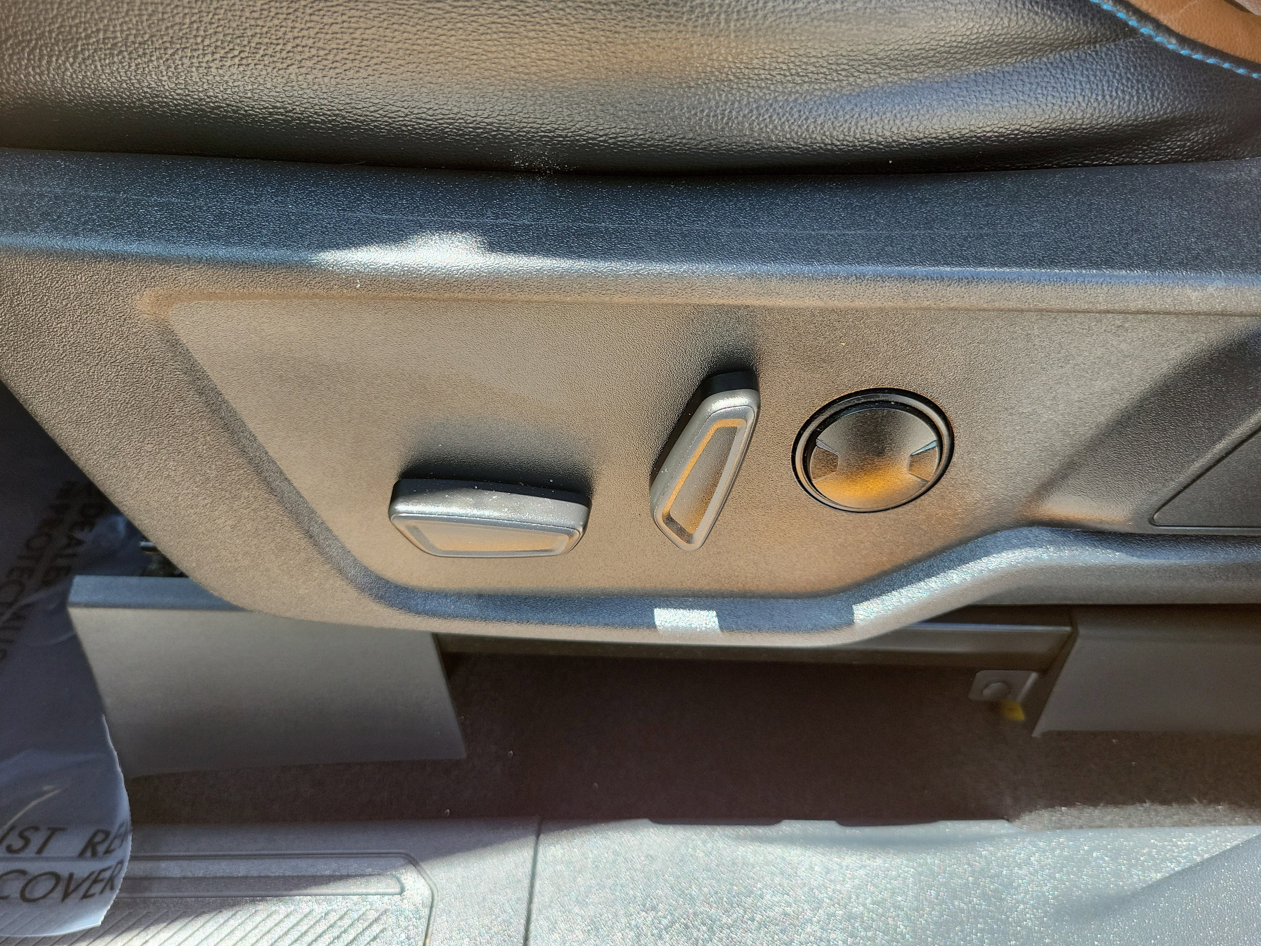 Used 2022 Ford Bronco Outer Banks AWD/4WD image 12