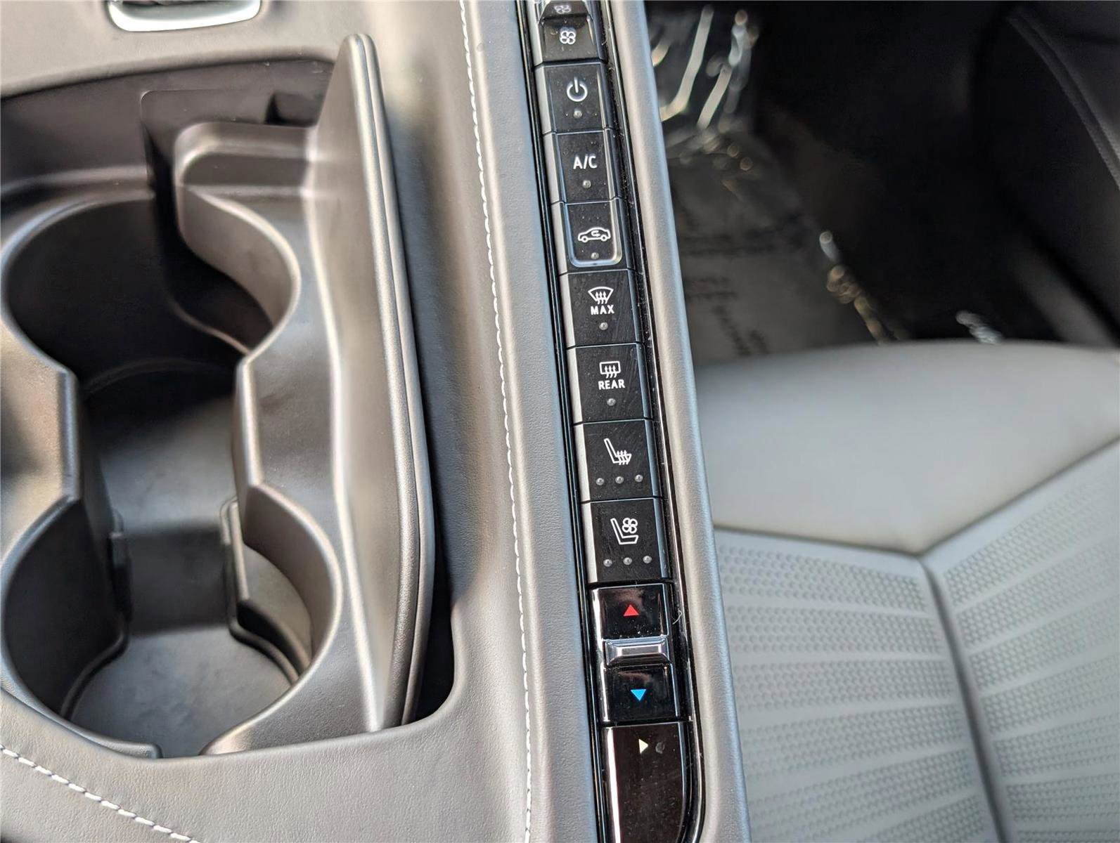 Used 2023 Chevrolet Corvette Z06 w/ Z07 Performance Package image 26