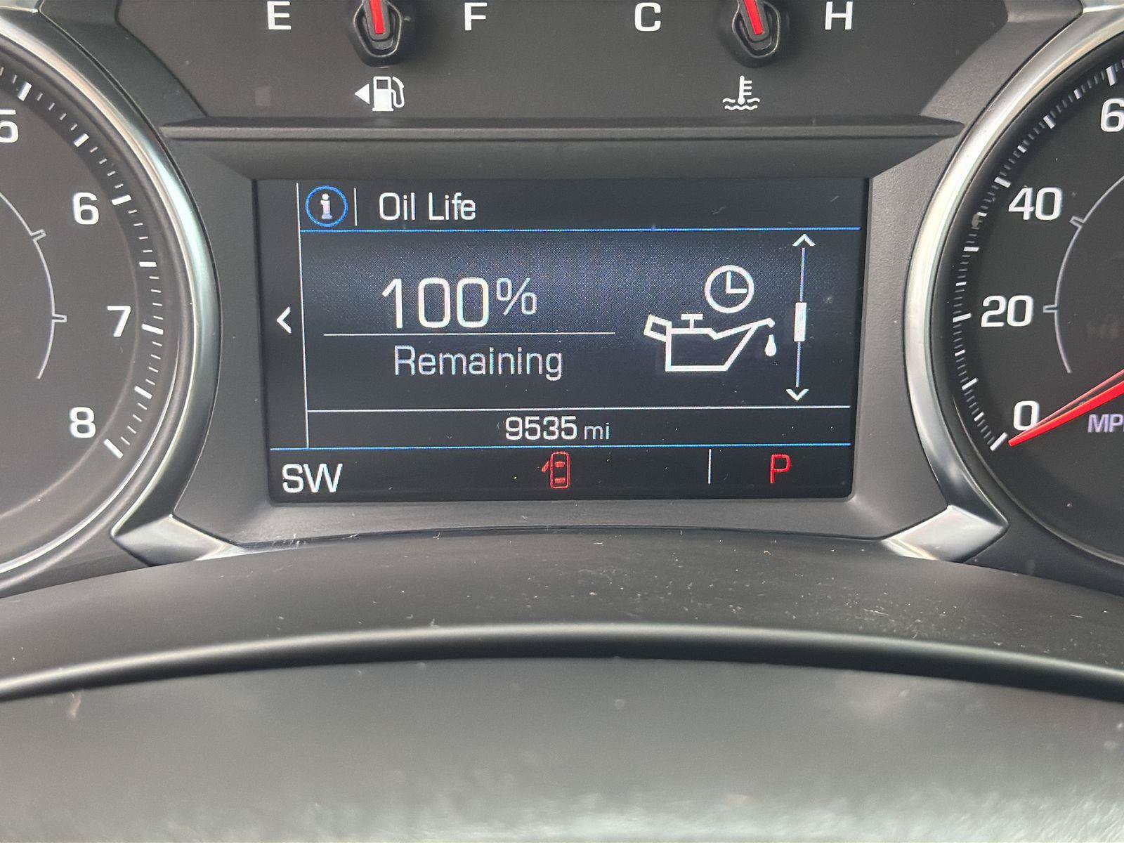 Used 2023 GMC Terrain SLE FWD image 11
