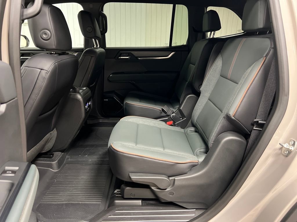 New 2026 GMC Acadia AT4 w/ LPO, Floor Liner Package image 24
