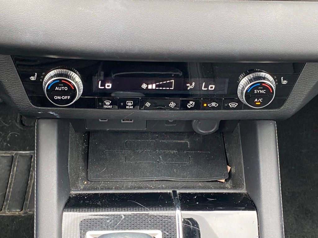 Used 2022 Mitsubishi Outlander SE AWD/4WD image 14