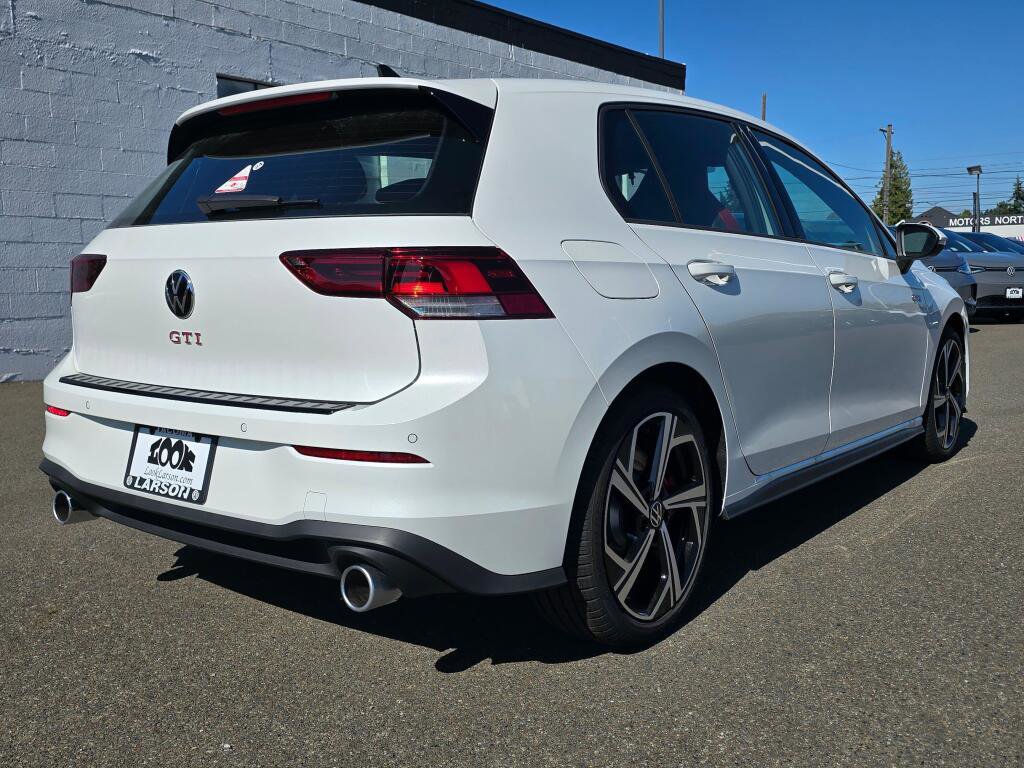 New 2025 Volkswagen GTI SE image 4
