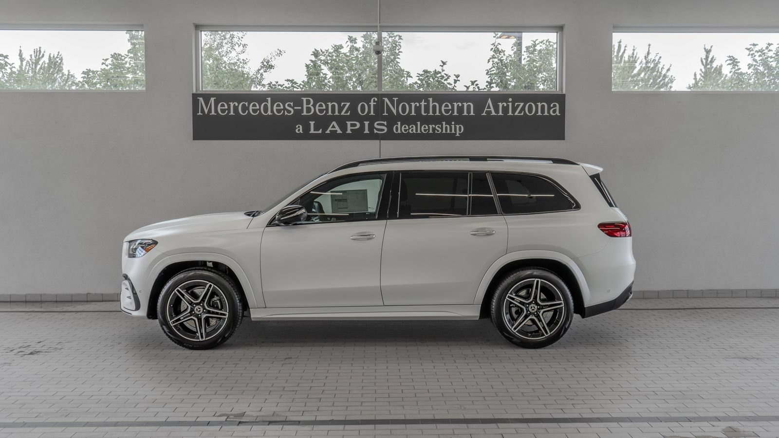 New 2026 Mercedes-Benz GLS 450 4MATIC image 2