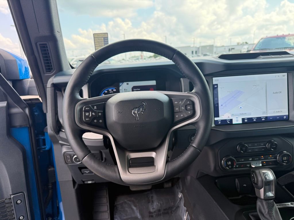 Used 2024 Ford Bronco Outer Banks image 15