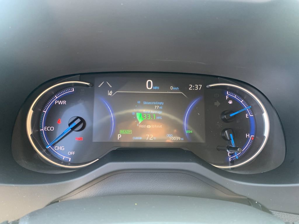 Used 2025 Toyota RAV4 XLE AWD/4WD image 31