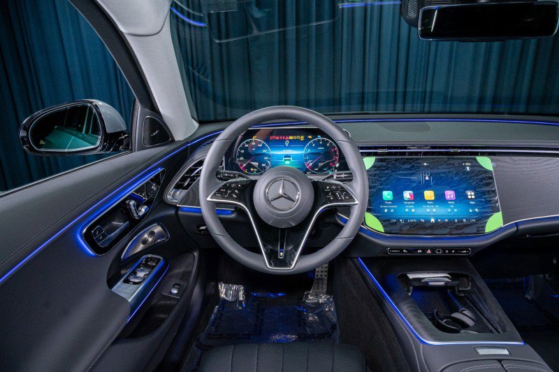 New 2025 Mercedes-Benz E 450 4MATIC All-Terrain Wagon image 15