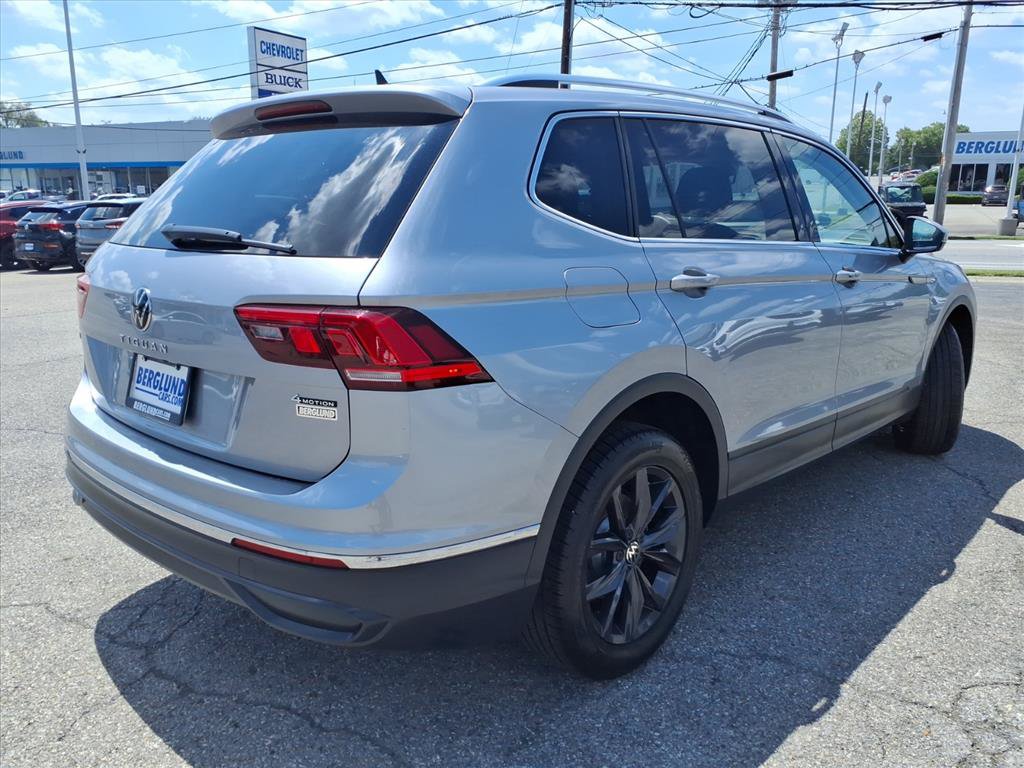 Used 2024 Volkswagen Tiguan Wolfsburg Edition AWD/4WD image 4