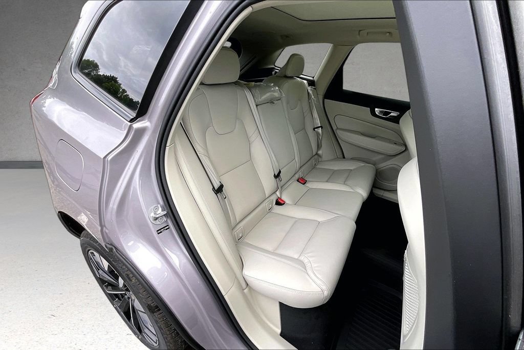New 2026 Volvo XC60 B5 Ultra w/ Climate Package AWD/4WD image 11