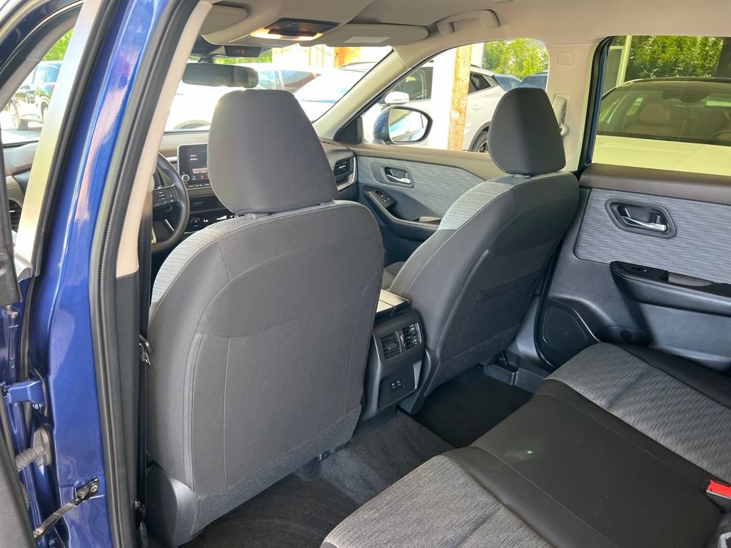 Certified 2023 Nissan Rogue SV AWD/4WD image 9