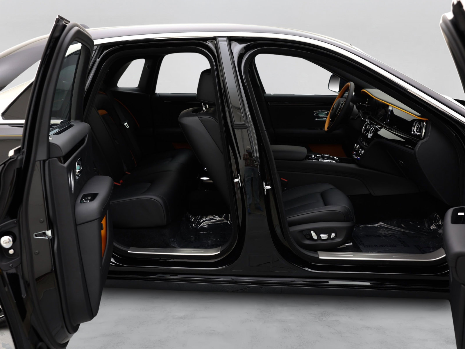New 2027 Rolls-Royce Ghost AWD/4WD image 9