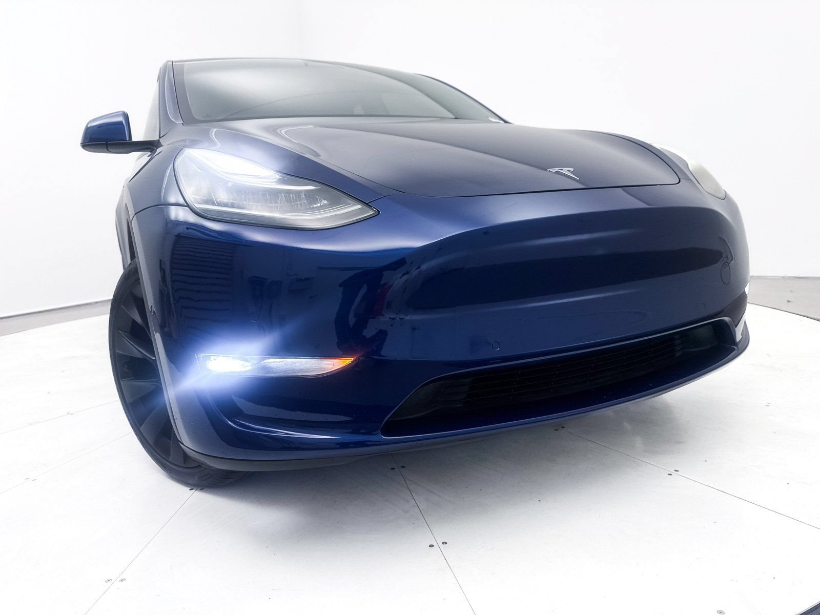 Used 2021 Tesla Model Y Long Range AWD/4WD image 23