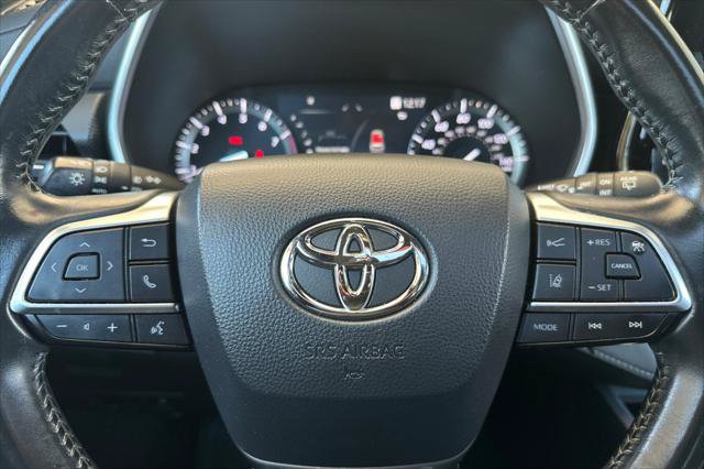 Certified 2021 Toyota Highlander XSE FWD image 27