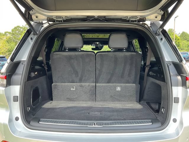 Used 2023 Jeep Grand Cherokee L Overland RWD image 27