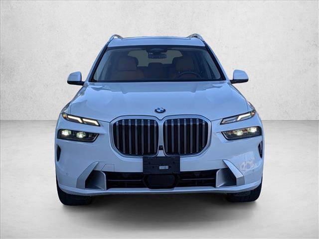 Used 2023 BMW X7 xDrive40i w/ Premium Package image 2