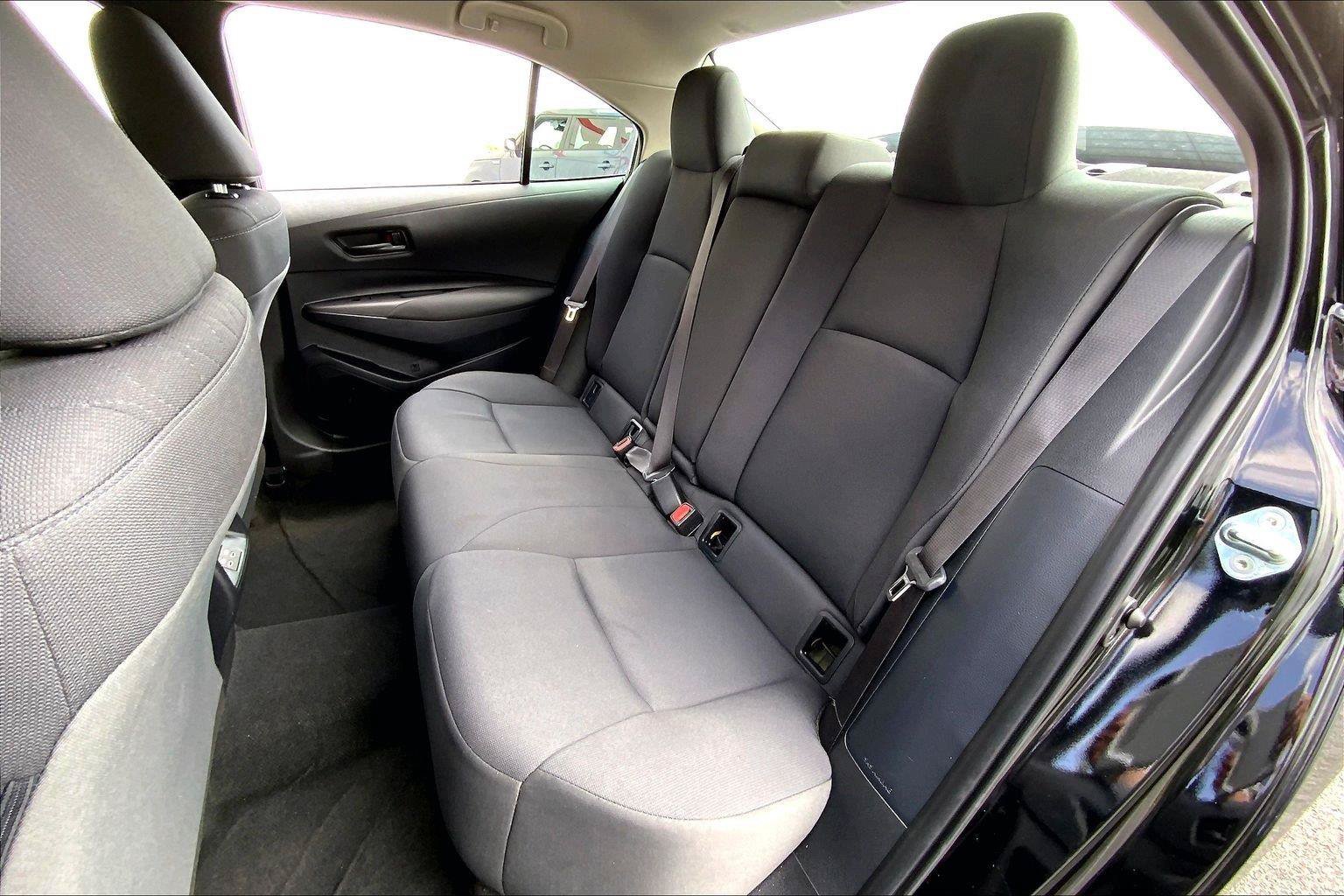 Used 2024 Toyota Corolla LE FWD image 23