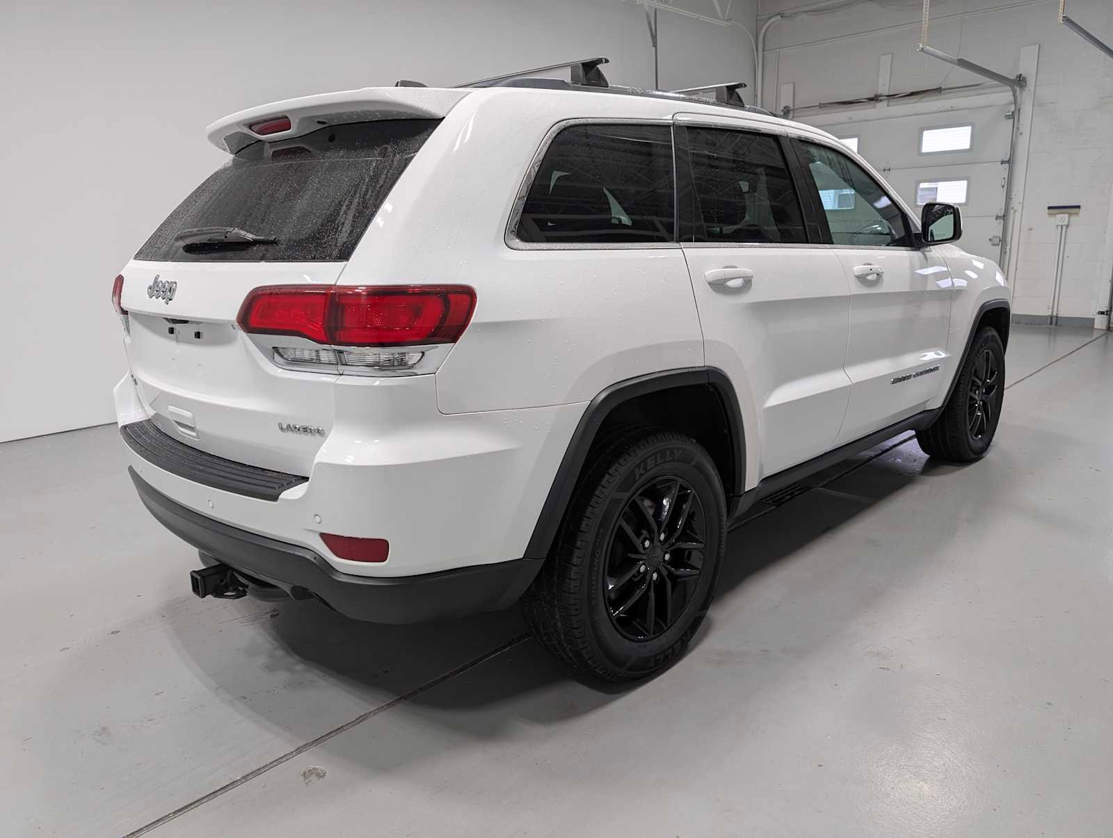 Used 2020 Jeep Grand Cherokee Laredo w/ Laredo X Package image 8
