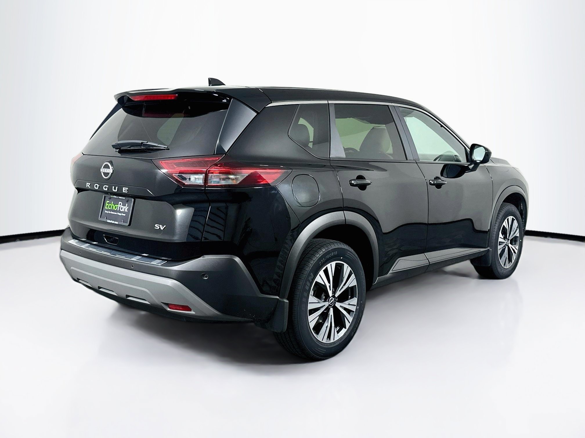 Used 2023 Nissan Rogue SV FWD image 9