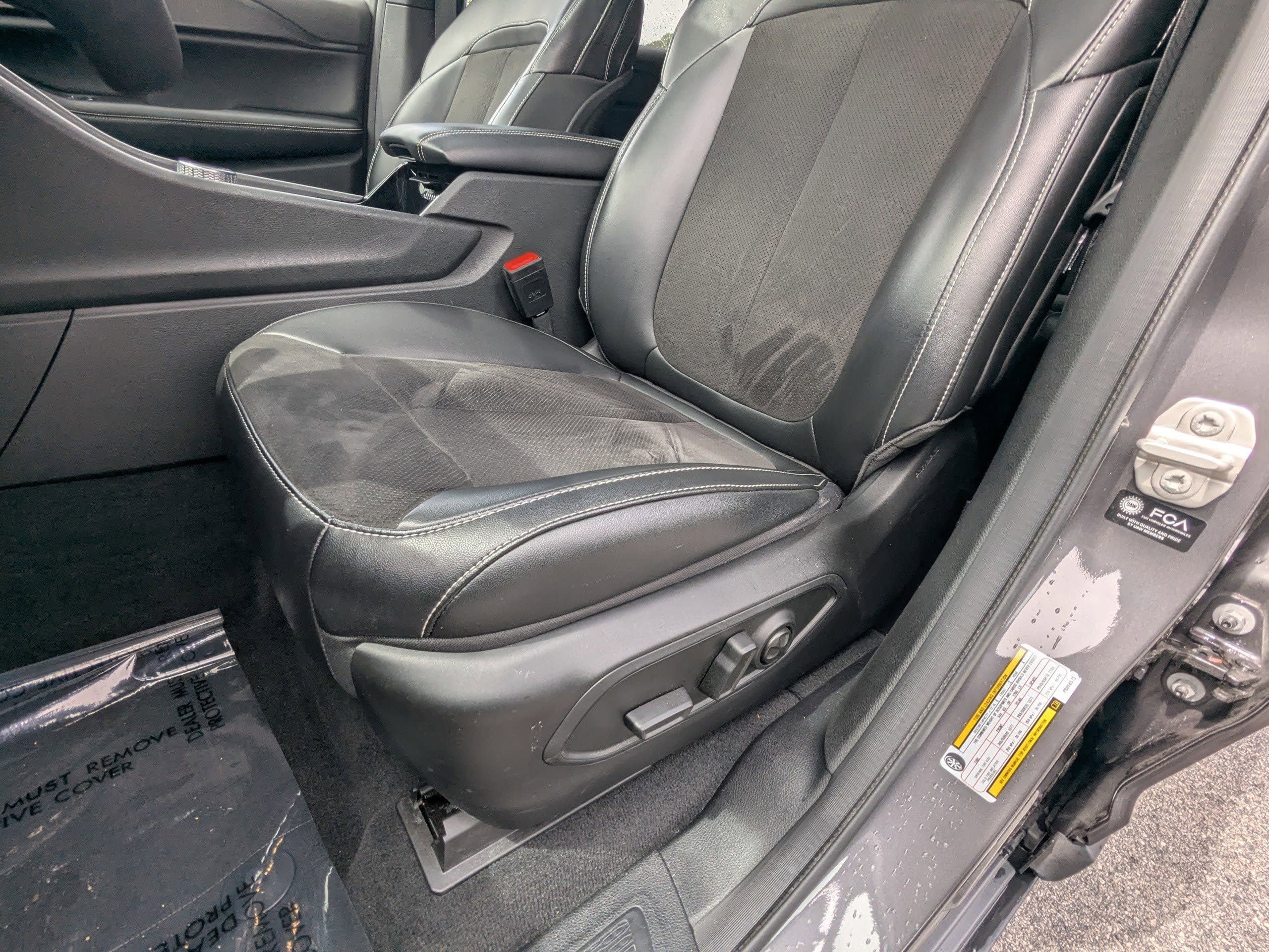 Certified 2023 Jeep Grand Cherokee L Laredo image 20