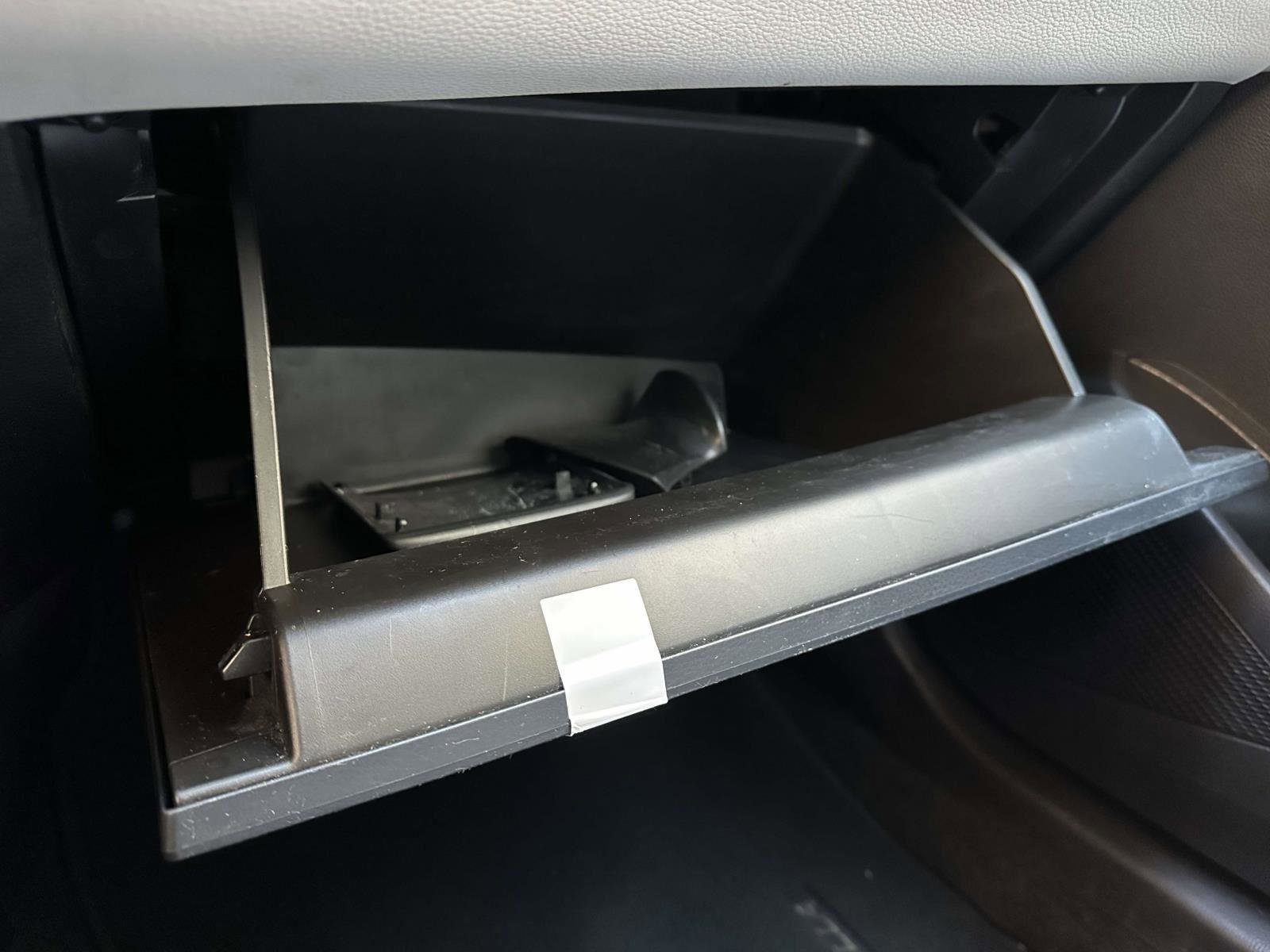 Used 2021 Toyota Corolla LE w/ Carpet Mat Package (TMS) FWD image 23