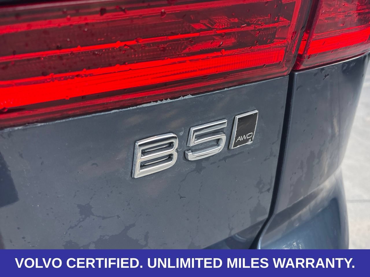 Certified 2024 Volvo XC60 B5 Plus w/ Protection Package Premier AWD/4WD image 8