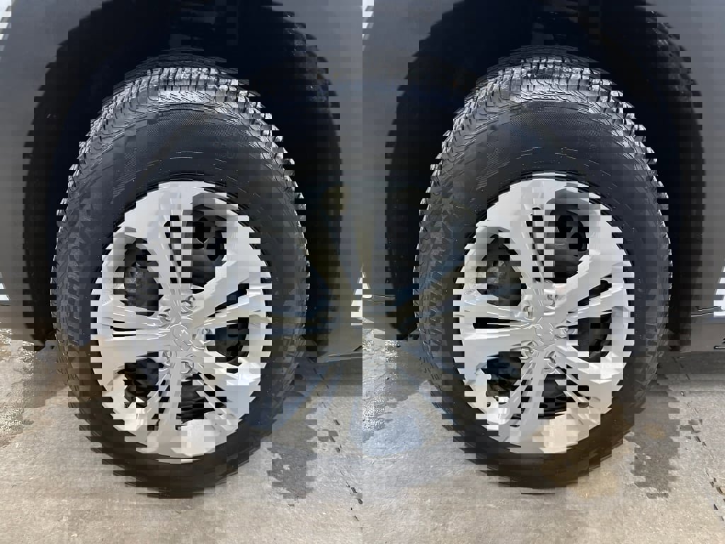 Certified 2024 Chevrolet Trax LS w/ Driver Confidence Package image 31