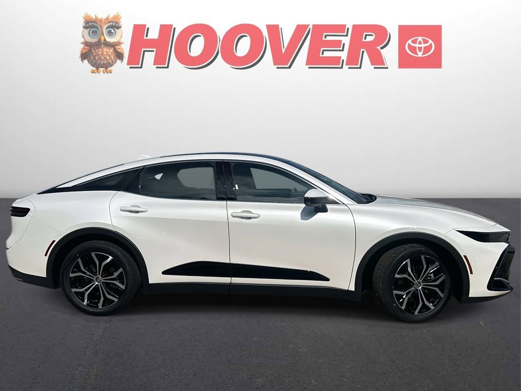 Used 2023 Toyota Crown Limited video 2