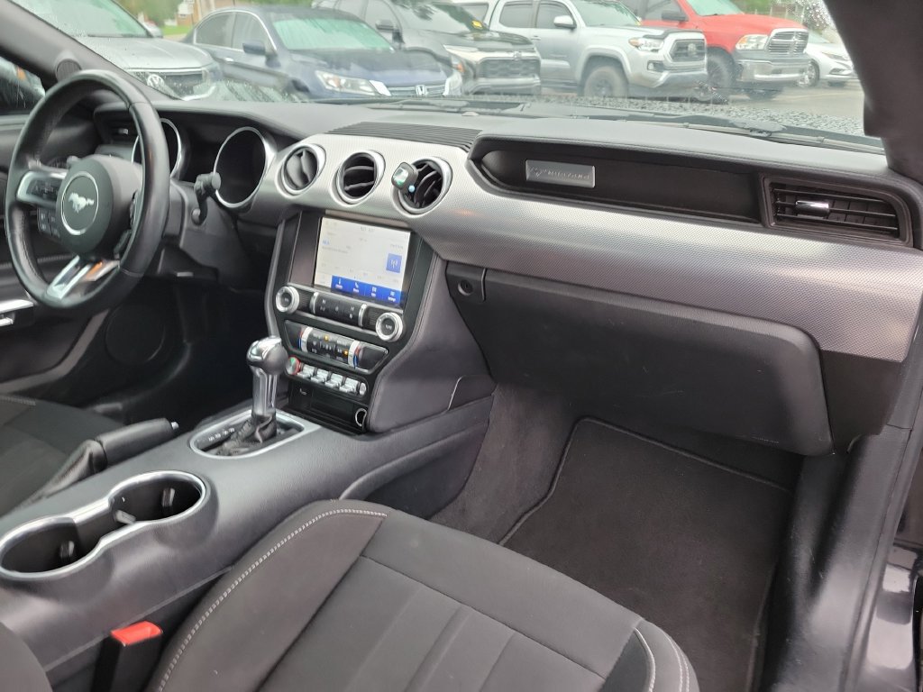 Used 2022 Ford Mustang GT w/ Equipment Group 301A RWD image 30