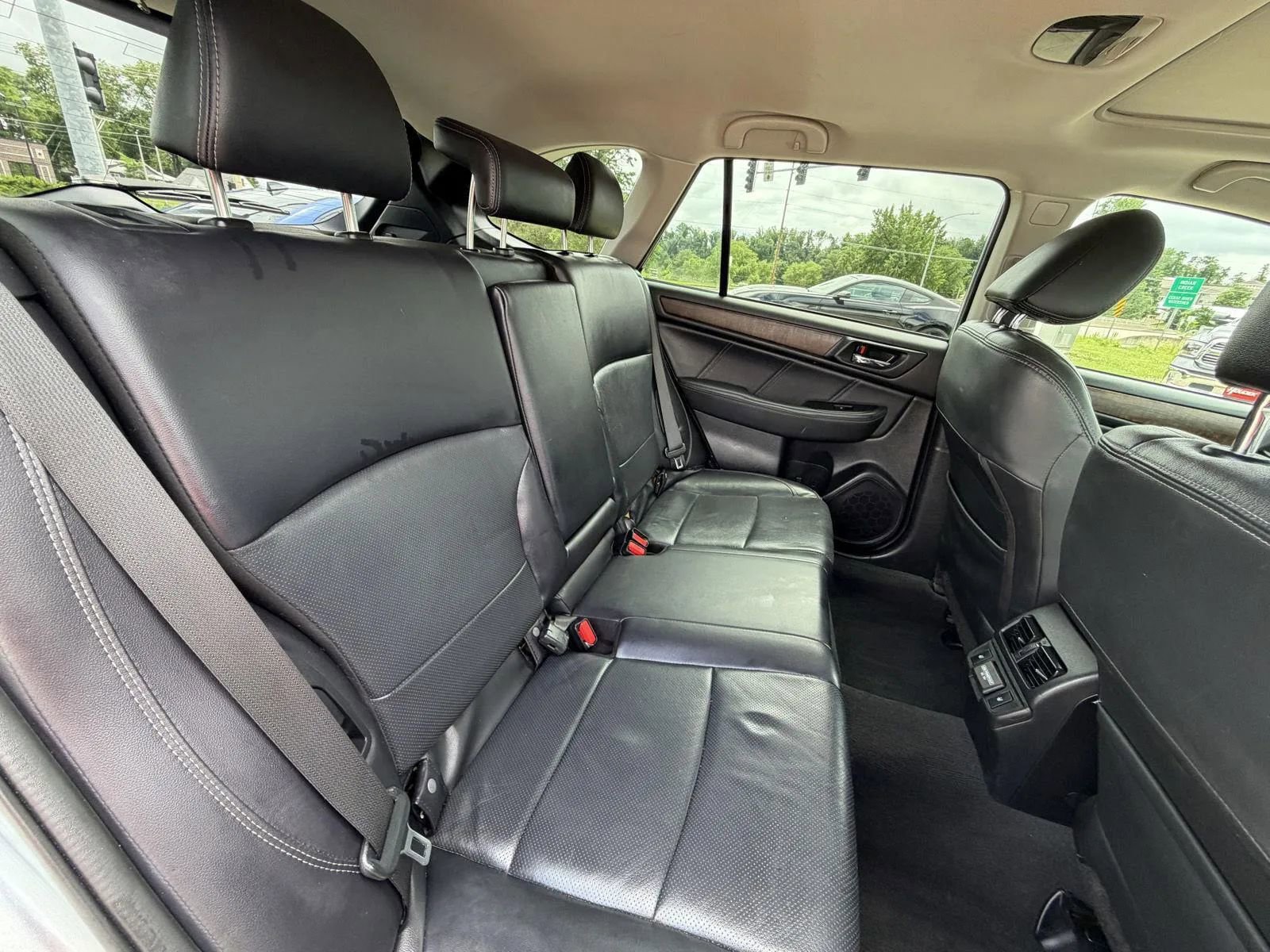 Used 2018 Subaru Outback 2.5i Limited w/ Protection Package #1 AWD/4WD image 17