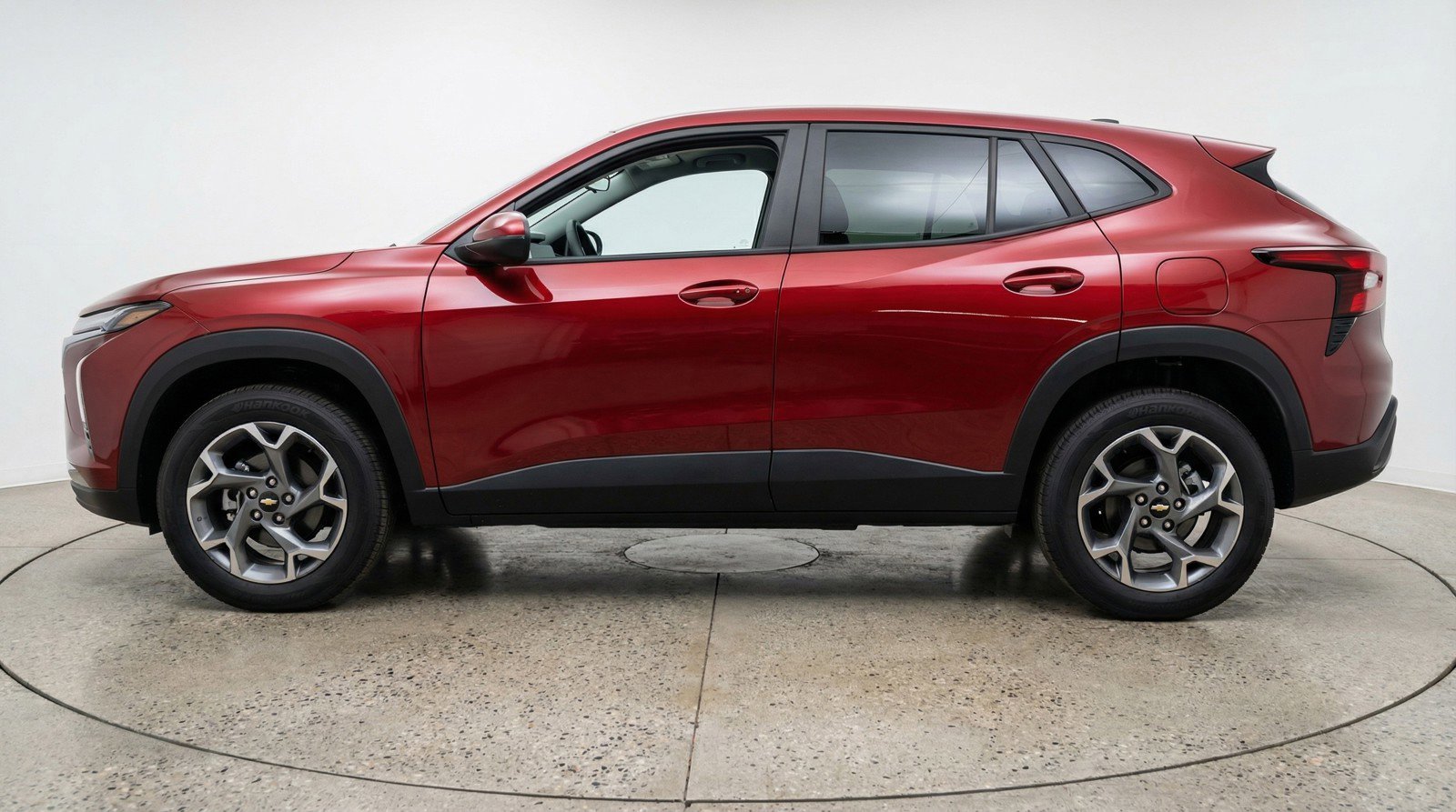 Used 2025 Chevrolet Trax LT image 5