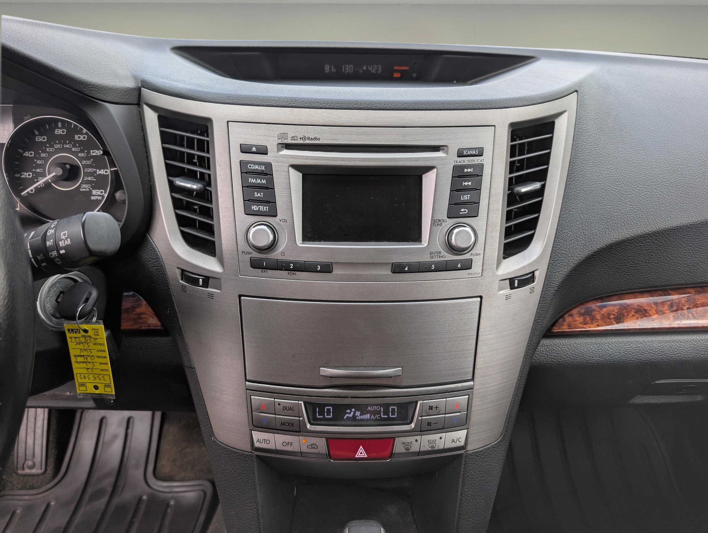 Used 2012 Subaru Outback 3.6R Limited w/ Moonroof Pkg image 15