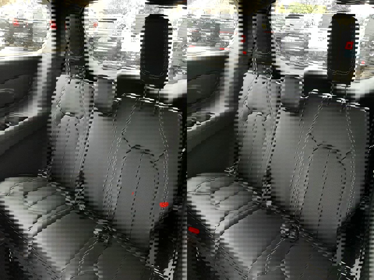 New 2026 Chrysler Pacifica Select image 20