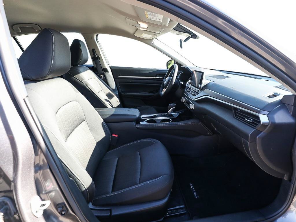 Used 2023 Nissan Altima 2.5 SV FWD image 22