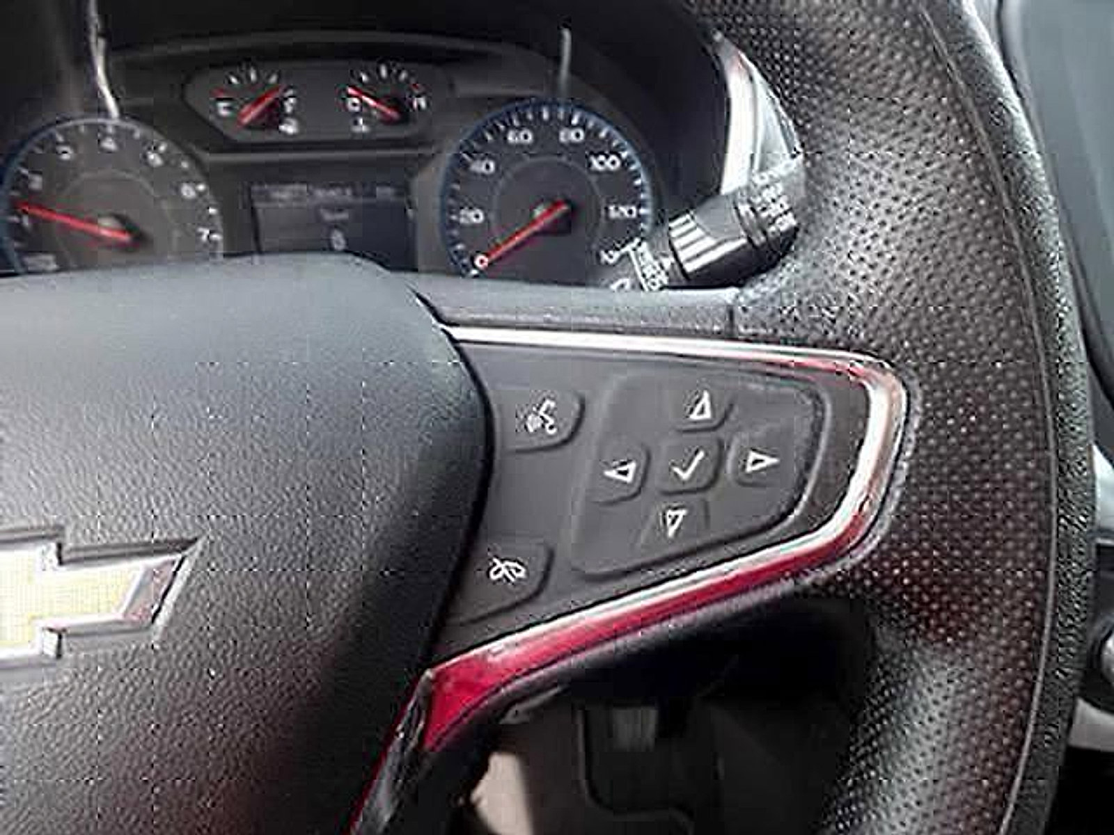 Used 2020 Chevrolet Equinox LS image 15