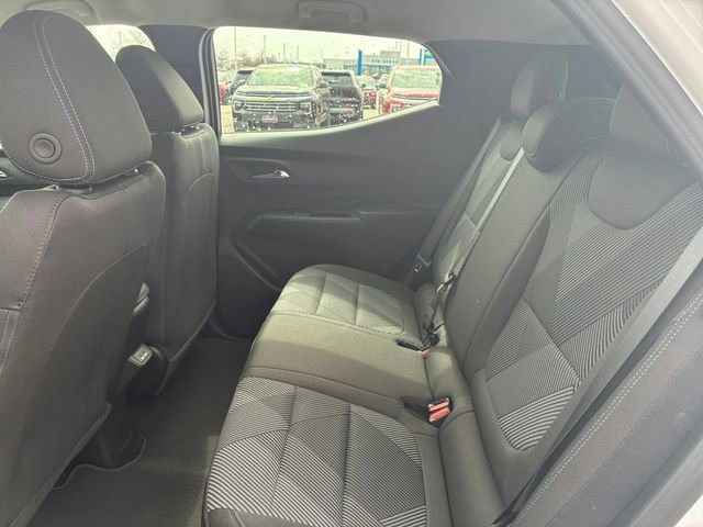 New 2027 Chevrolet Bolt LT w/ Comfort Package image 17