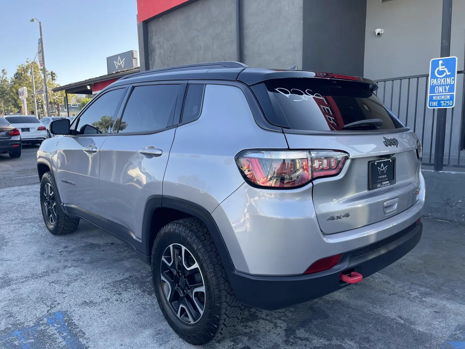 Used 2020 Jeep Compass Trailhawk AWD/4WD image 7