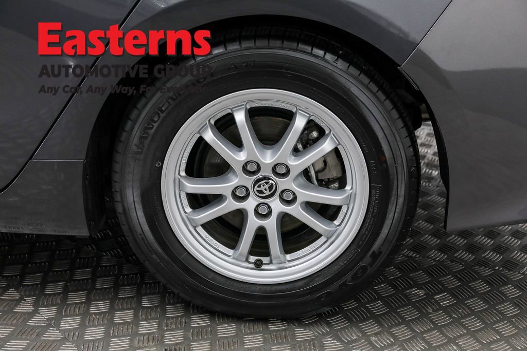 Used 2022 Toyota Prius Prime LE image 31