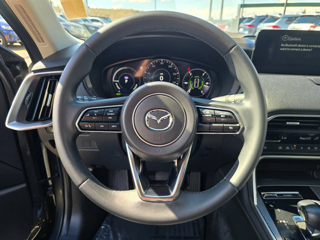 Certified 2024 MAZDA CX-90 Plug-In Hybrid w/ Preferred AWD/4WD image 12