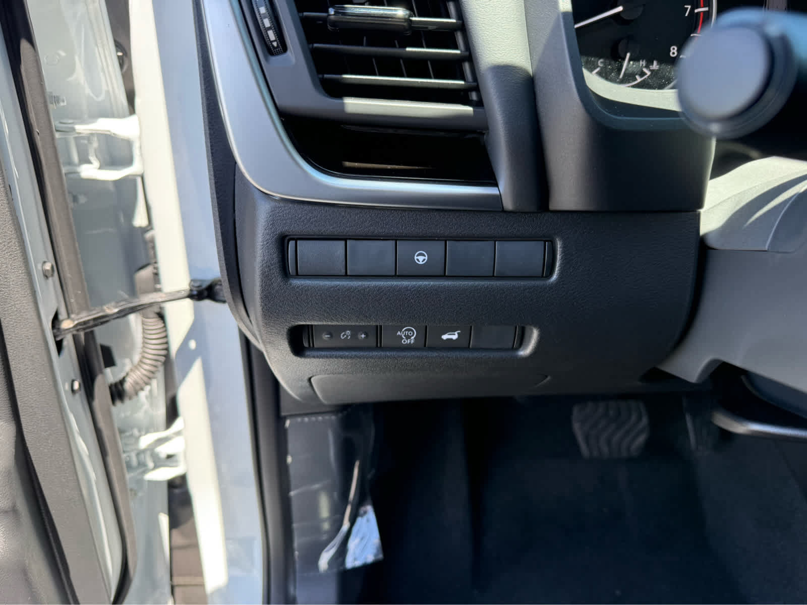 New 2026 Nissan Rogue SV w/ Rock Creek Premium Package AWD/4WD image 23