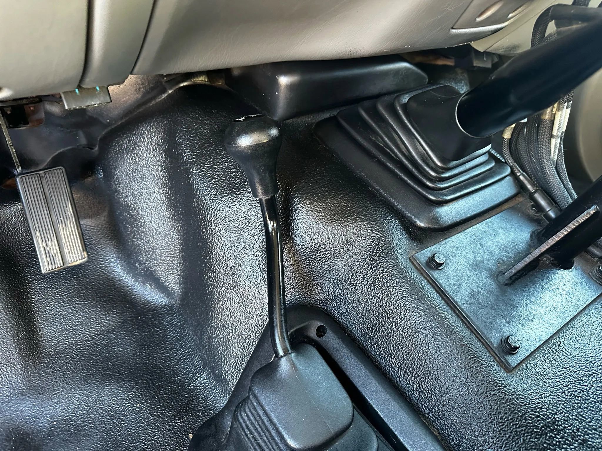 Used 2003 Ford F550 4x4 Regular Cab Super Duty image 12