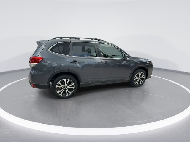 Used 2023 Subaru Forester Limited AWD/4WD image 9