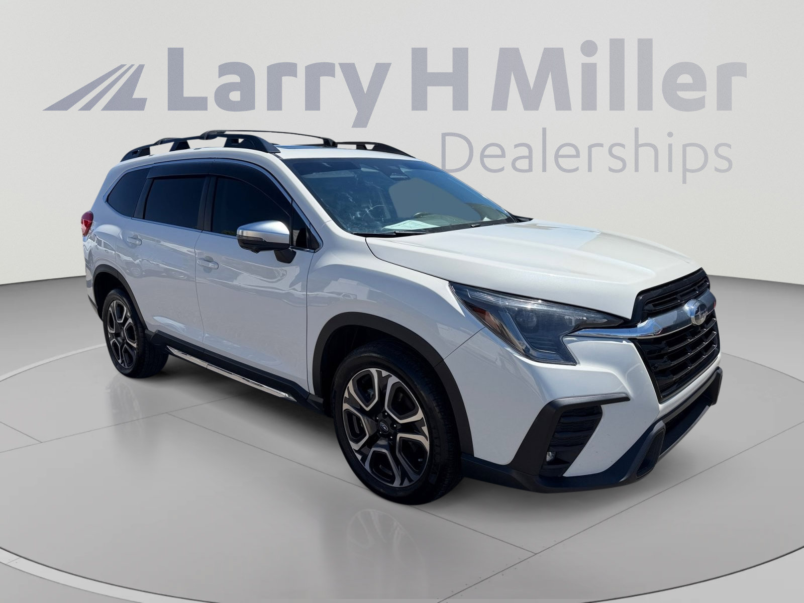 Used 2023 Subaru Ascent Limited w/ Technology Package AWD/4WD image 7