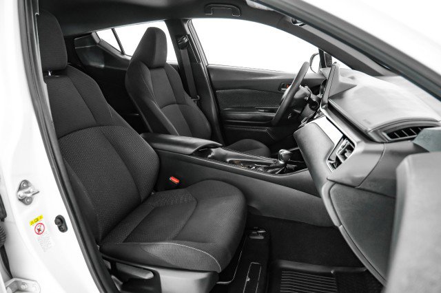 Used 2019 Toyota C-HR LE image 30