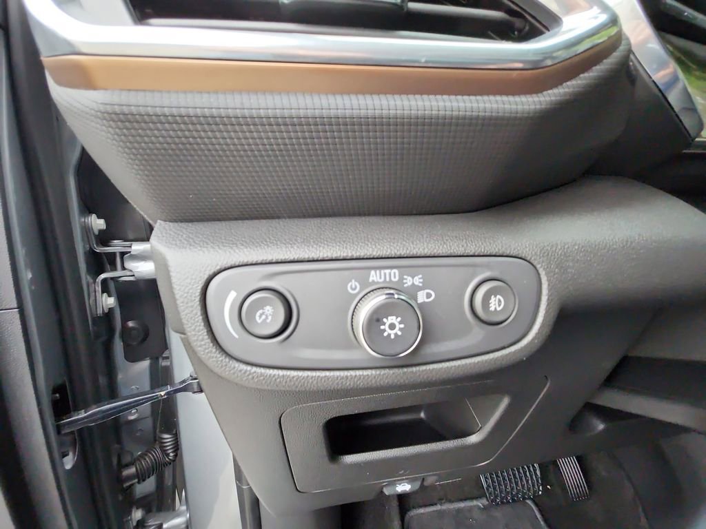 Certified 2023 Chevrolet TrailBlazer ACTIV w/ Sun and Liftgate Package image 22