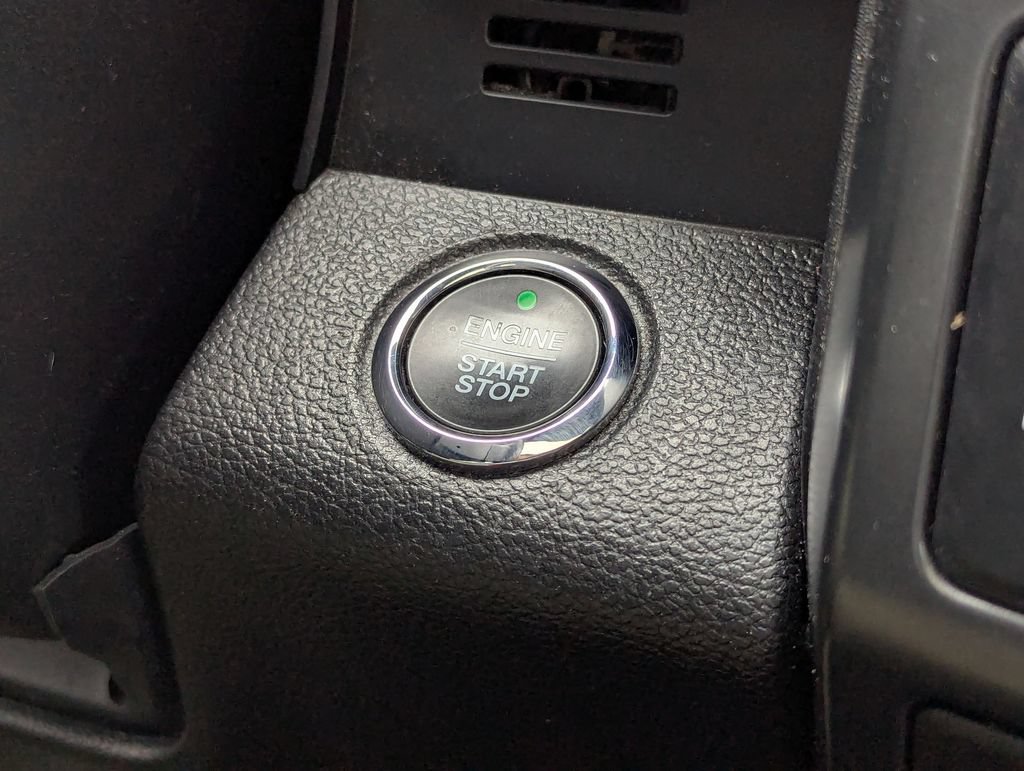 Used 2019 Ford F150 Lariat AWD/4WD image 22