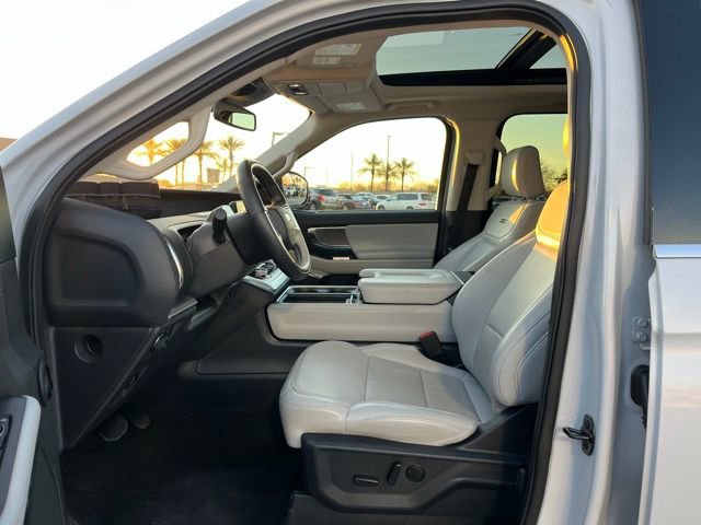 Used 2025 Ford Expedition Max Platinum image 23